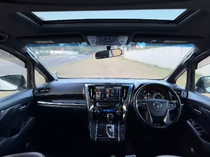 Picture of Toyota Alphard 2017