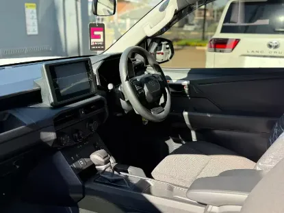 Picture of Toyota Hilux 2026