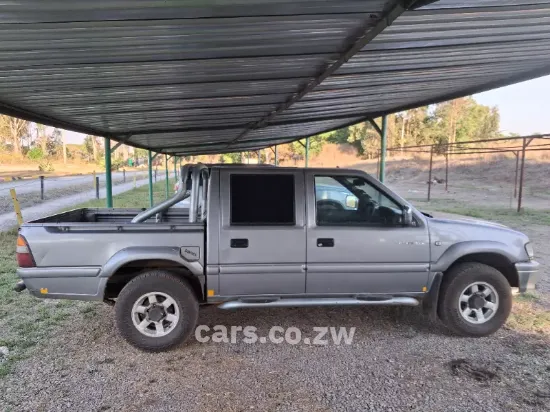 Picture of Isuzu KB280DTLX 2002