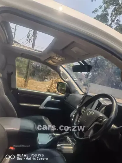 Picture of Toyota Land Cruiser 2018