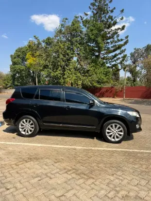 Picture of Toyota Vanguard 2013