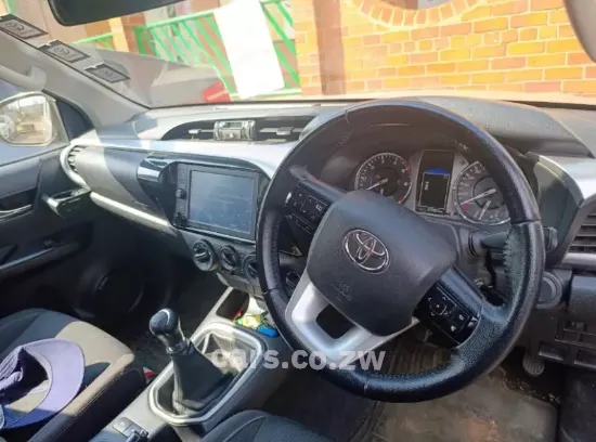 Picture of Toyota Hilux 2023