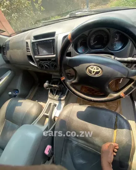 Picture of Toyota Hilux 2010