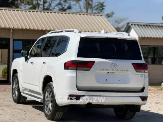 Picture of Toyota Land Cruiser 2026