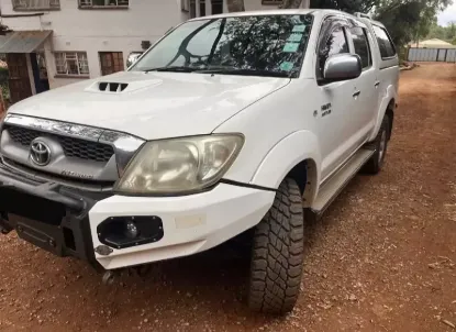 Picture of Toyota Hilux 2011
