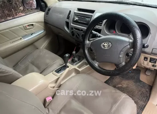 Picture of Toyota Hilux 2011