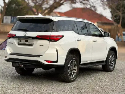 Picture of Toyota Fortuner 2023