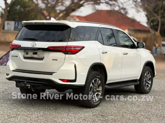 Picture of Toyota Fortuner 2023