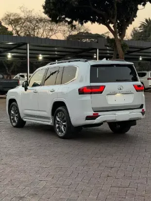 Picture of Toyota Land Cruiser 2025