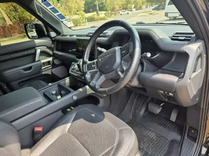 Picture of Land Rover Defender 2023