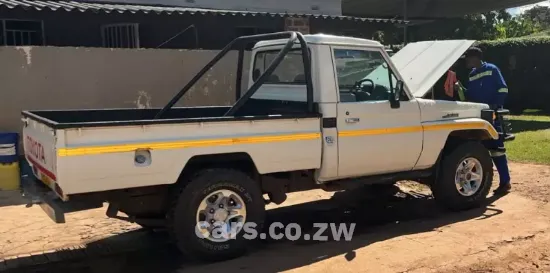 Picture of Toyota Land Cruiser 2002