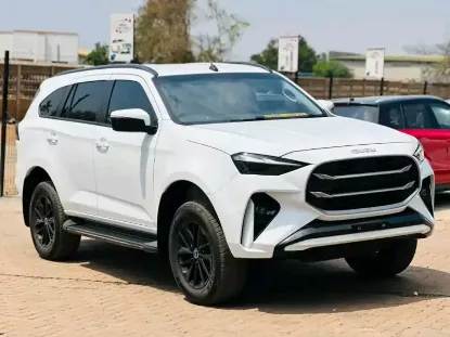 Picture of Isuzu Mu-X 2025