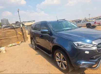 Picture of Isuzu Mu-X 2024