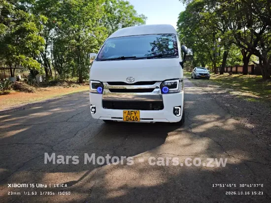 Picture of Toyota Hiace 2016