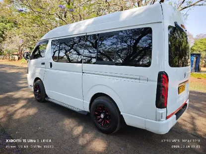 Picture of Toyota Hiace 2016