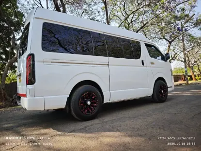 Picture of Toyota Hiace 2016