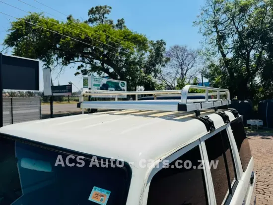 Picture of Toyota Land Cruiser 76 Series 201
