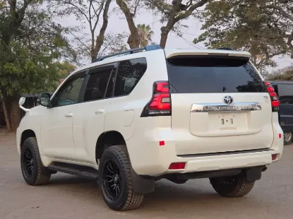 Picture of Toyota Prado 2018