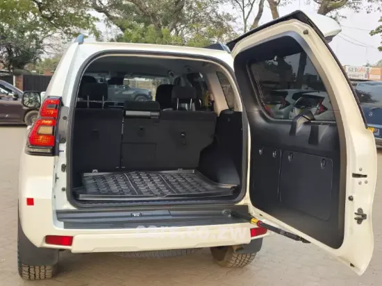 Picture of Toyota Prado 2018
