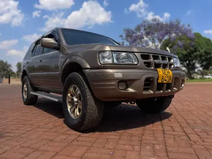 Picture of Isuzu Wizard 2002