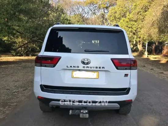 Picture of Toyota Land Cruiser 2022