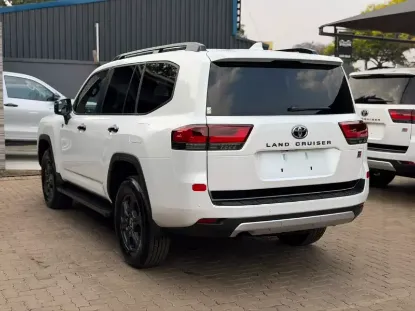 Picture of Toyota Land Cruiser 2023