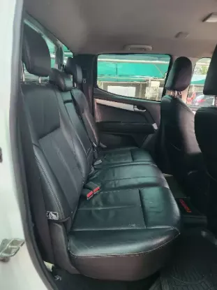 Picture of Isuzu KB300 2017