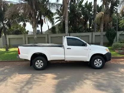 Picture of Toyota Hilux. 2010