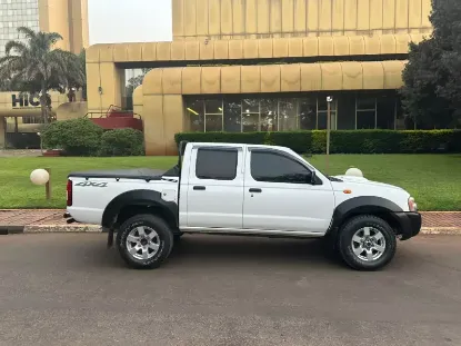 Picture of Nissan NP300. 2012