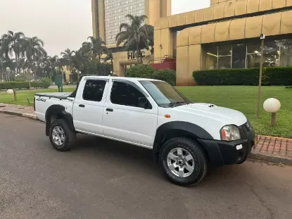 Picture of Nissan NP300. 2012
