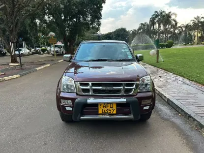 Picture of Isuzu KB300 2010