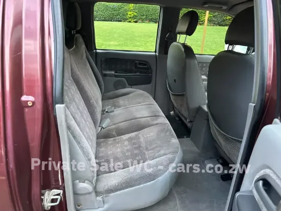 Picture of Isuzu KB300 2010