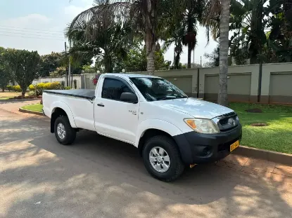 Picture of Toyota Hilux. 2010
