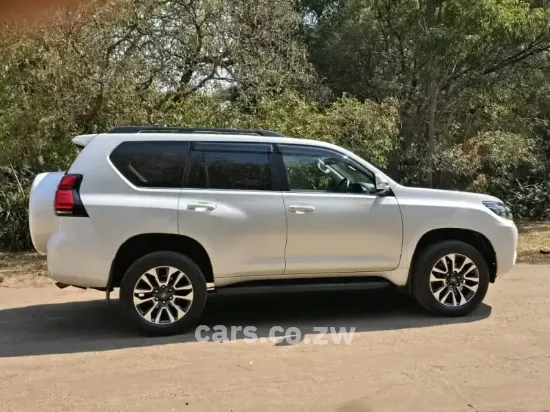 Picture of Toyota Prado 2022