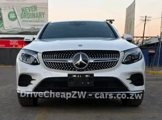 Picture of Mercedes Benz GLC 2017