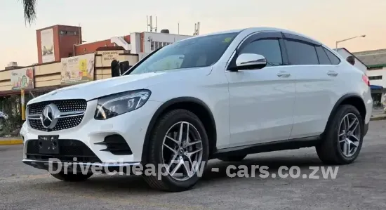 Picture of Mercedes Benz GLC 2017