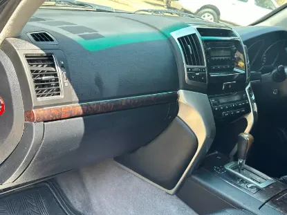 Picture of Toyota Land Cruiser 2812