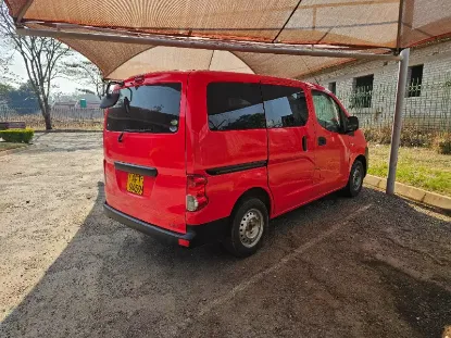 Picture of Nissan NV200 2016