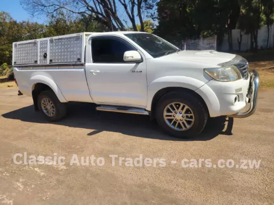 Picture of Toyota Hilux 26800