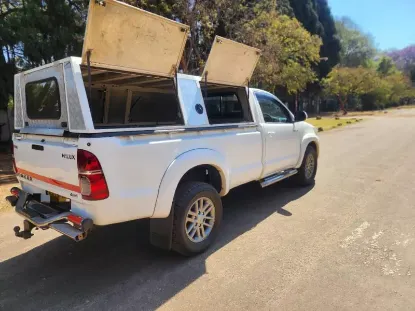 Picture of Toyota Hilux 26800