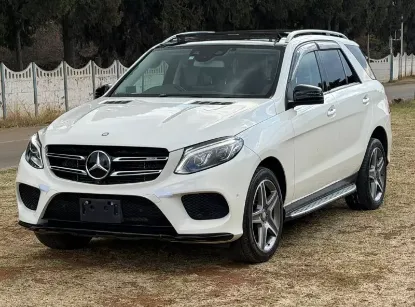 Picture of Mercedes Benz GLE 2017