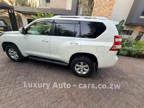 Picture of Toyota Prado 2016