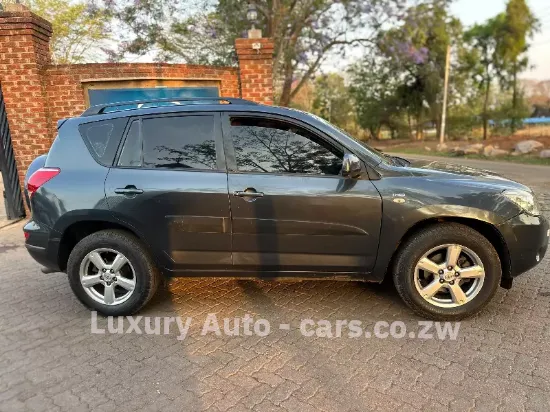 Picture of Toyota Rav4 2008