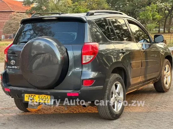 Picture of Toyota Rav4 2008