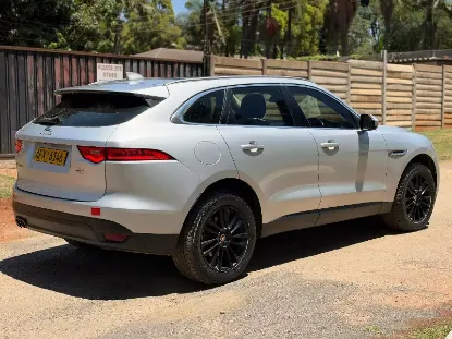 Picture of Jaguar F-Pace 2017