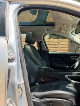 Picture of Jaguar F-Pace 2017